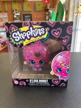 Load image into Gallery viewer, FUNKO Shopkins D’Lish Donut Vinyl Collectible
