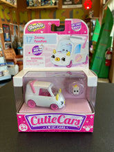 Load image into Gallery viewer, SHOPKINS Cutie Cars 17 Zoomy Noodles
