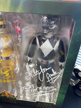 Load image into Gallery viewer, THREEZERO Power Rangers 6 Figure Set with 4 Autographs
