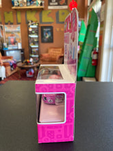 Load image into Gallery viewer, SHOPKINS Cutie Cars 12 Frozen Yocart
