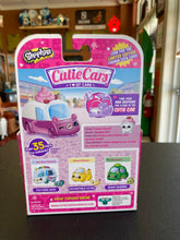 Load image into Gallery viewer, SHOPKINS Cutie Cars 12 Frozen Yocart
