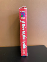 Load image into Gallery viewer, Barney A Day At The Beach sing along VHS preowned
