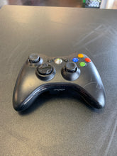 Load image into Gallery viewer, XBOX 360 S Console 4GB MODEL 1439 with Controller &amp; KINECT Preowned
