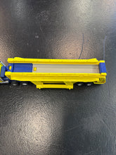 Load image into Gallery viewer, Vintage Hot Wheels Hauler Car Carrier Yellow &amp; Blue Preowned
