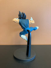 Load image into Gallery viewer, Dragonball Superhero Matchmaker Vageta Figure Preowned
