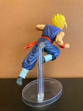 Load image into Gallery viewer, Dragonball Ichiban Super Saiyan Son Gohan 94 Figure Preowned
