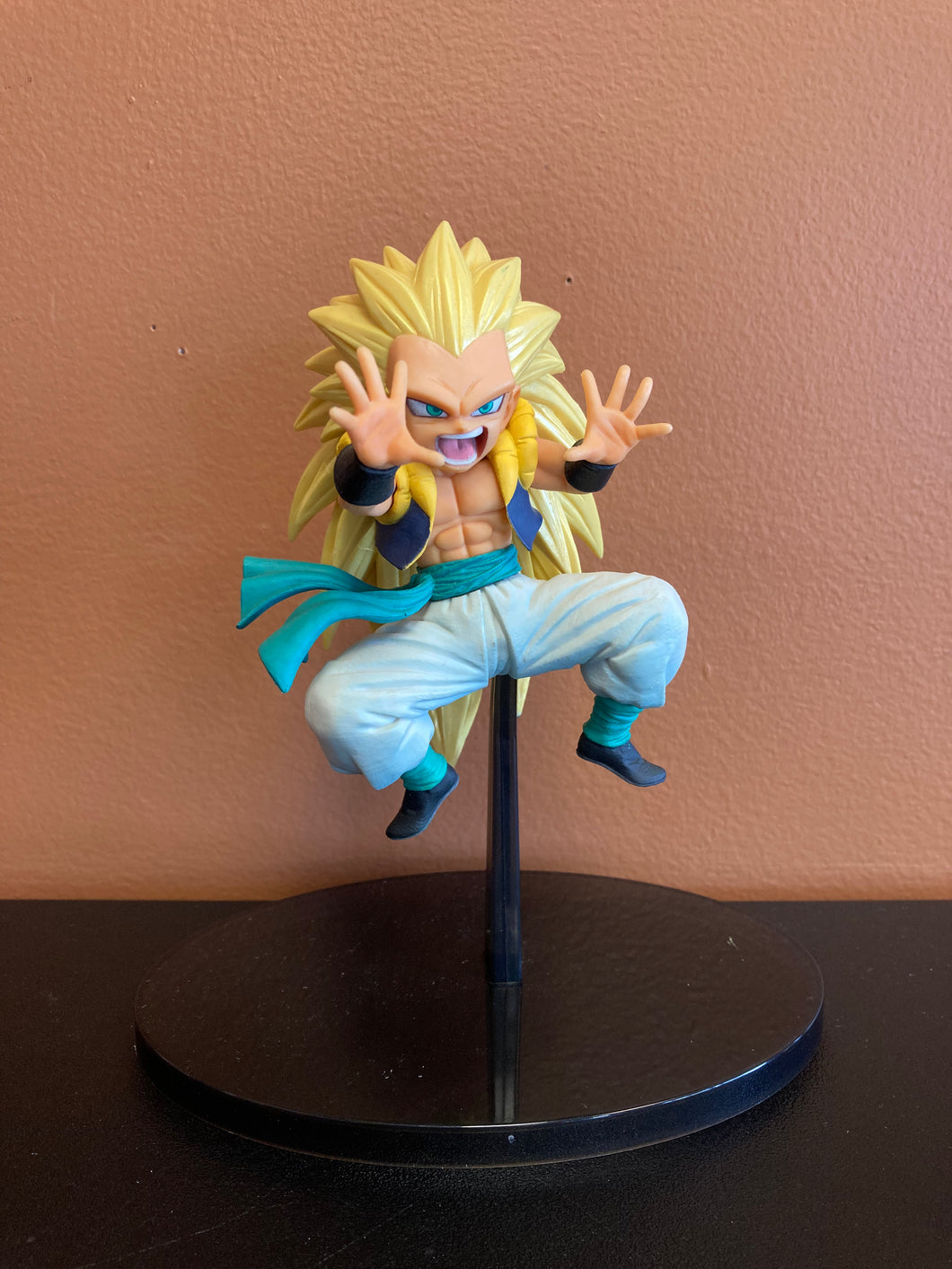 Dragonball Z Super Saiyan 3 Gotenks Figure Preowned