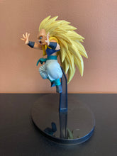 Load image into Gallery viewer, Dragonball Z Super Saiyan 3 Gotenks Figure Preowned
