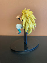 Load image into Gallery viewer, Dragonball Z Super Saiyan 3 Gotenks Figure Preowned
