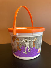 Load image into Gallery viewer, Arby’s Adventure Meal Scooby Doo Bucket Preowned and Damaged
