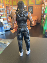 Load image into Gallery viewer, Mattel WWE Battle Pack Jimmy + Jay USO Series 52
