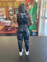 Load image into Gallery viewer, Mattel WWE Battle Pack Jimmy + Jay USO Series 52
