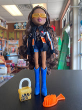 Load image into Gallery viewer, BRATZ Goin’ Out Sasha Doll MGA 2025
