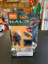 Load image into Gallery viewer, Mega Construx Halo Infinite Spartan Mark VII (Card damage)
