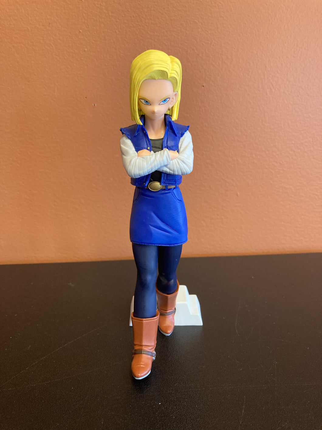 Dragonball Solid Edge Works Android 18 Figure Preowned Approx. 7” Tall