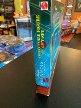 Load image into Gallery viewer, Disney’s Atlantis The Lost Empire Collectible Figure Gift Set (slight box damage)
