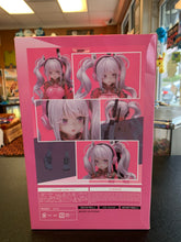 Load image into Gallery viewer, Superb 1/6 scale PVC figure of Alice from Goddess of Victory: Nikke
