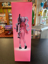 Load image into Gallery viewer, Superb 1/6 scale PVC figure of Alice from Goddess of Victory: Nikke
