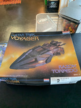 Load image into Gallery viewer, Monogram Star Trek Voyager Kazon Torpedo (box damage)
