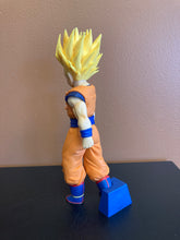 Load image into Gallery viewer, Dragonball Solid Edge Works Vol 12 Super Saiyan Gohan B Figure Preowned Approx. 7” Tall

