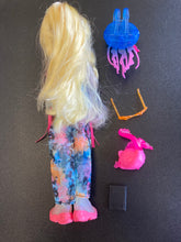 Load image into Gallery viewer, MATTEL Monster High 2024 Lagoona Blue Fashion Doll
