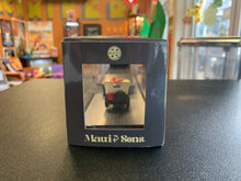 Load image into Gallery viewer, M2 Machines Maui &amp; Sons 1958 Dodge COE Truck &amp; 1944 Jeep MB R61 (damaged)
