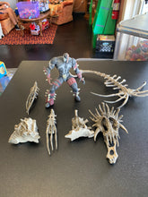 Load image into Gallery viewer, McFarlane Toys Spawn Exo-Skeleton (arm attacher broken)
