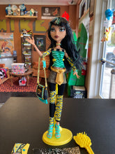Load image into Gallery viewer, MATTEL Monster High 2011 School’s Out Cleo DeNile Doll PREOWNED
