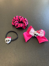 Load image into Gallery viewer, Monster High Hair Accessories
