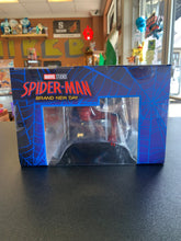 Load image into Gallery viewer, McFarlane Marvel Studios Spider-Man Brand New Day Spider-Man 1:10 Scale Figure
