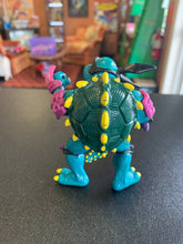 Load image into Gallery viewer, PLAYMATES 1990 Teenage Mutant Ninja Turtles Slash Figure

