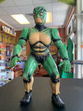 Load image into Gallery viewer, BANDAI 1992 Kamen Rider Retsuden Shin Kamen Rider (No Antennas)
