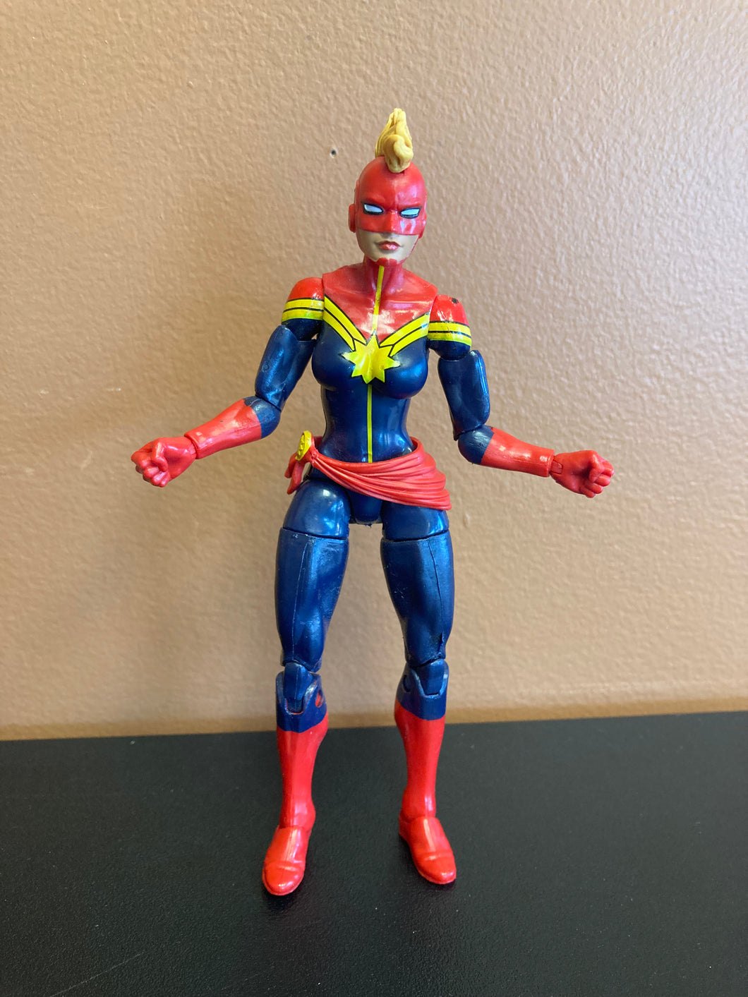 Marvel Legends Captain Marvel Maidens Of Might Incomplete Preowned Figure