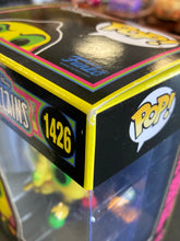 Load image into Gallery viewer, FUNKO POP DISNEY VILLAINS Disguised Evil Queen With Raven 1426 Box Lunch Exclusive
