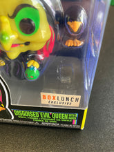 Load image into Gallery viewer, FUNKO POP DISNEY VILLAINS Disguised Evil Queen With Raven 1426 Box Lunch Exclusive

