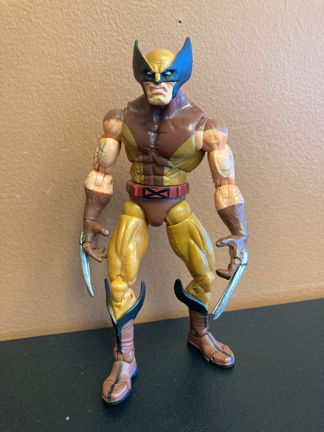 Marvel Legends Toy Biz Series Vl Wolverine Preowned Figure