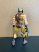 Load image into Gallery viewer, Marvel Legends Toy Biz Series Vl Wolverine Preowned Figure
