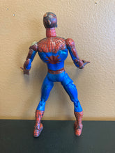 Load image into Gallery viewer, Toy Biz Spider-Man Classics Series 2 Battle Ravaged Preowned Figure
