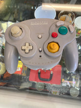Load image into Gallery viewer, Nintendo GameCube DOL-001(USA) With Wireless Controller &amp; After Market Cords Preowned - Tested
