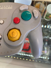 Load image into Gallery viewer, Nintendo GameCube DOL-001(USA) With Wireless Controller &amp; After Market Cords Preowned - Tested
