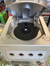 Load image into Gallery viewer, Nintendo GameCube DOL-001(USA) With Wired Controller &amp; Cords Preowned - Tested

