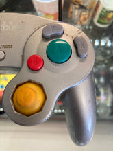 Load image into Gallery viewer, Nintendo GameCube DOL-001(USA) With Wired Controller &amp; Cords Preowned - Tested
