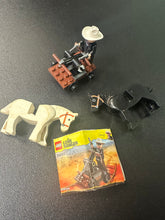 Load image into Gallery viewer, LEGO THE LONE RANGER #30260 PLUS HORSES BUILT LP
