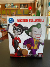 Load image into Gallery viewer, McFarlane Toys Q Fig DC Mystery Collectible Figure (ASST 2)
