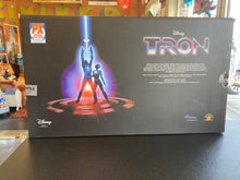 Load image into Gallery viewer, DIAMOND SELECT TOYS Disney Tron 3 Pack Of Figures
