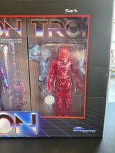 Load image into Gallery viewer, DIAMOND SELECT TOYS Disney Tron 3 Pack Of Figures

