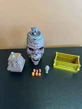 Load image into Gallery viewer, Indiana Jones Adventure Series Build a Figure Skull Temple with Extras
