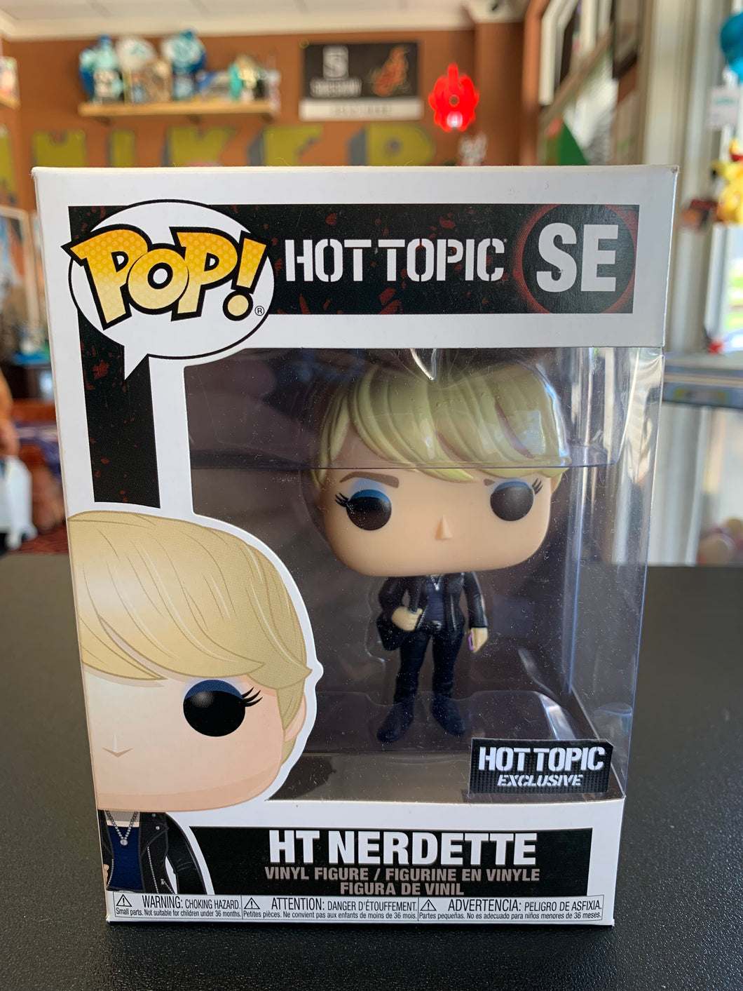 【中古】Funko Pop!SE - HT Nerdette (限定) FUNKO POP HT Nerdette SE HotTopic Exclusive – Hitchhiker Toys