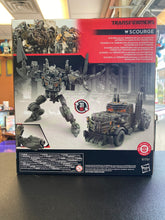 Load image into Gallery viewer, TRANSFORMERS Takara Tomy Studio Series Leader Class Scourge
