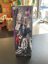 Load image into Gallery viewer, TRANSFORMERS Ramjet MDLX Action Figure
